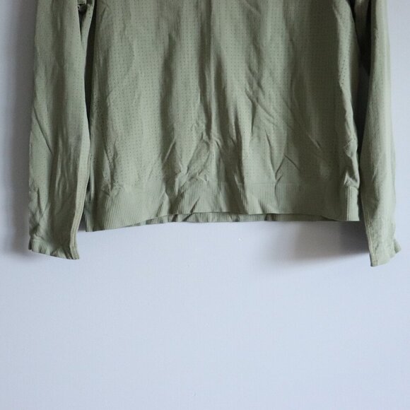 Women's Sz M Green Activewear Crewneck Stretch Long Sleeve‎ T-Shirt Top - Picture 9 of 10